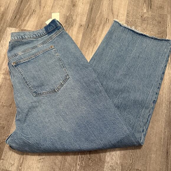 Abercrombie & Fitch The 90s Relaxed Jean High Rise Womens 36 22 Short Blue NEW - Picture 5 of 8
